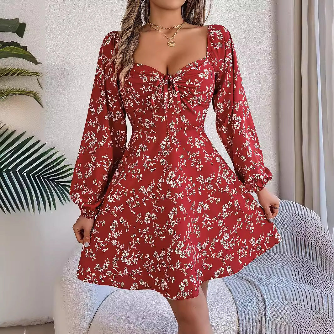 Robe Fleurie Col Carré à Lacets – A-Line Manche Longue
