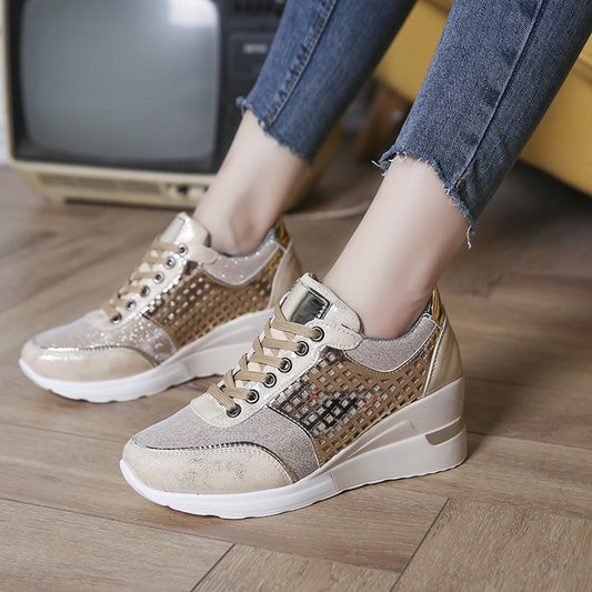 Sneakers femme ajourées à hauteur discrète