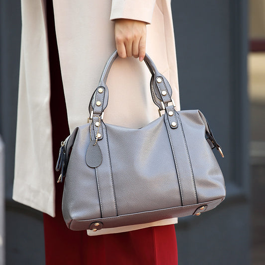 Sac Boston – Design Rétro avec Rivets