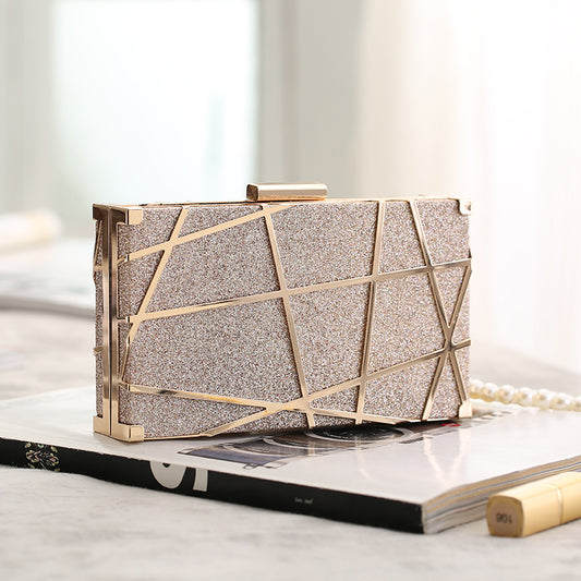 Petit sac élégant pour look de soirée

