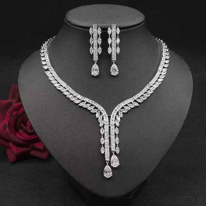 Ensemble collier zircon goutte & boucles fleurs