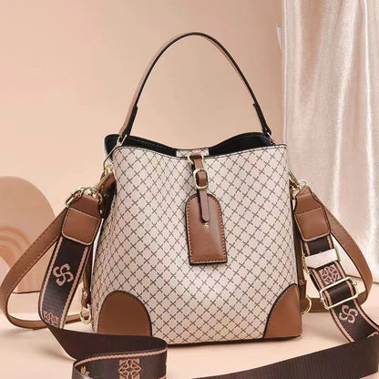 Sac à Main à Carreaux – Chic et Spacieux