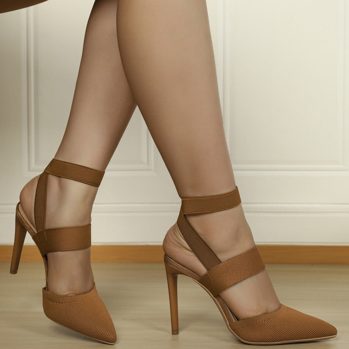 Escarpins Bordeaux Élégants à Brides – Talon Aiguille