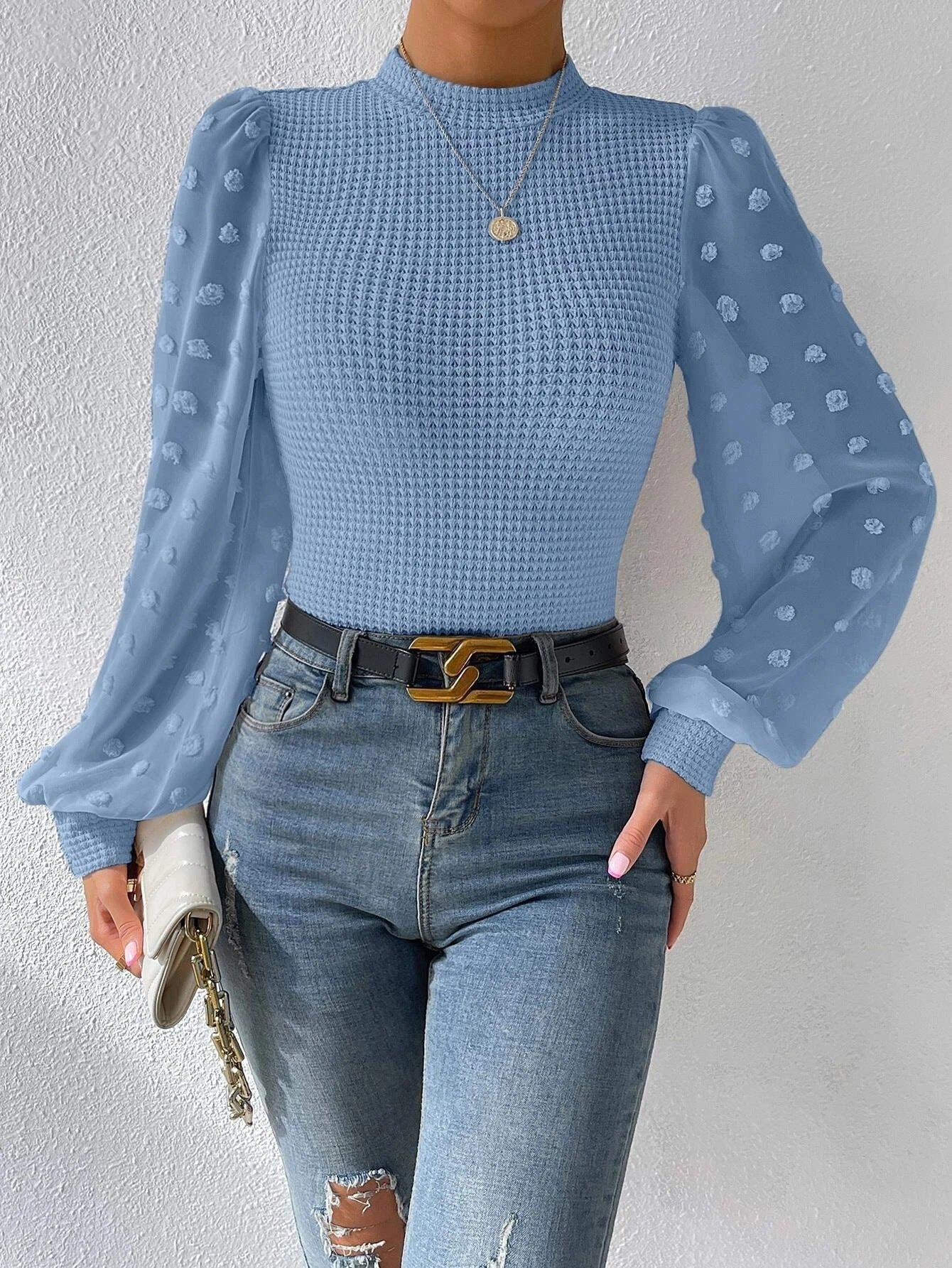 Chemisier crochet femme – Chic et sophistiqué